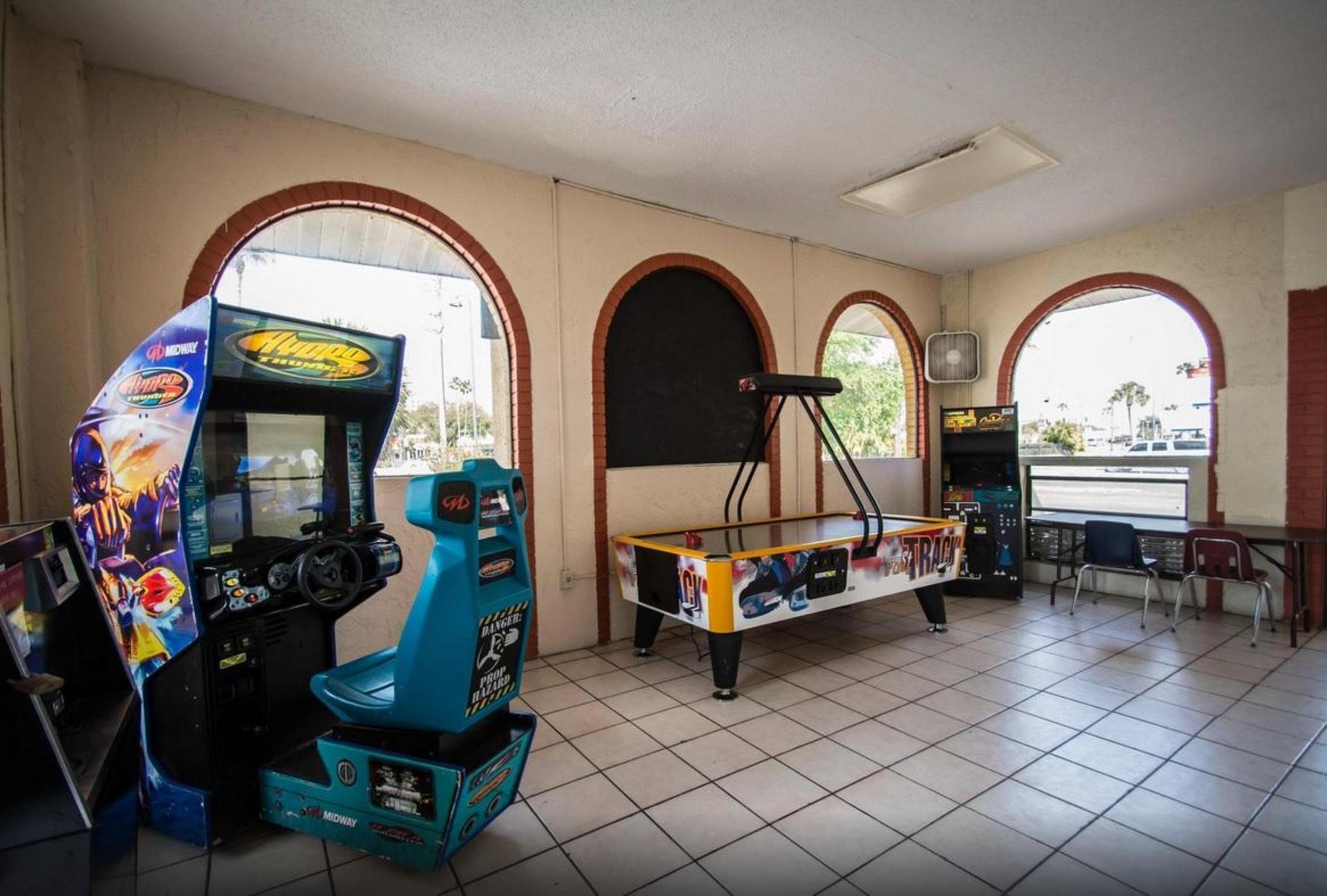 Quality Inn & Suites Eastgate キシミー エクステリア 写真