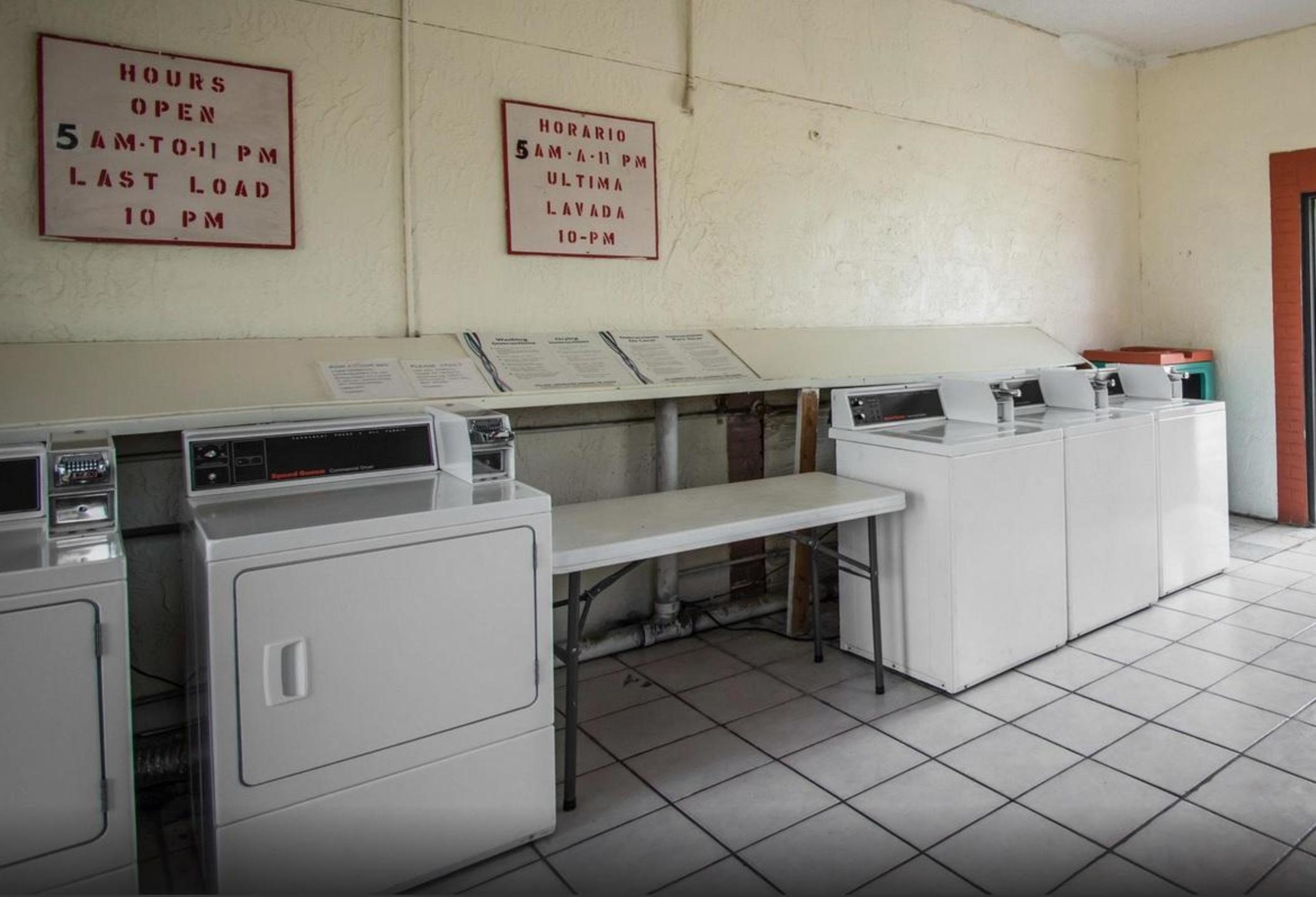 Quality Inn & Suites Eastgate キシミー エクステリア 写真