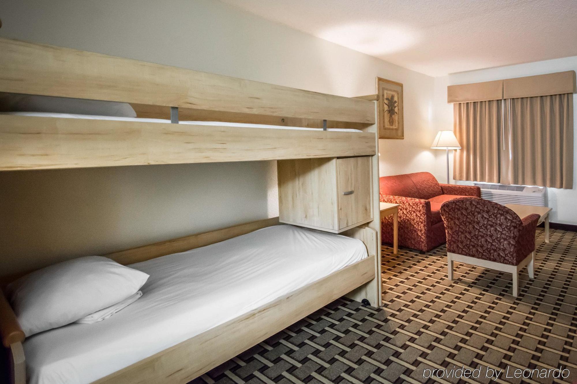 Quality Inn & Suites Eastgate キシミー エクステリア 写真
