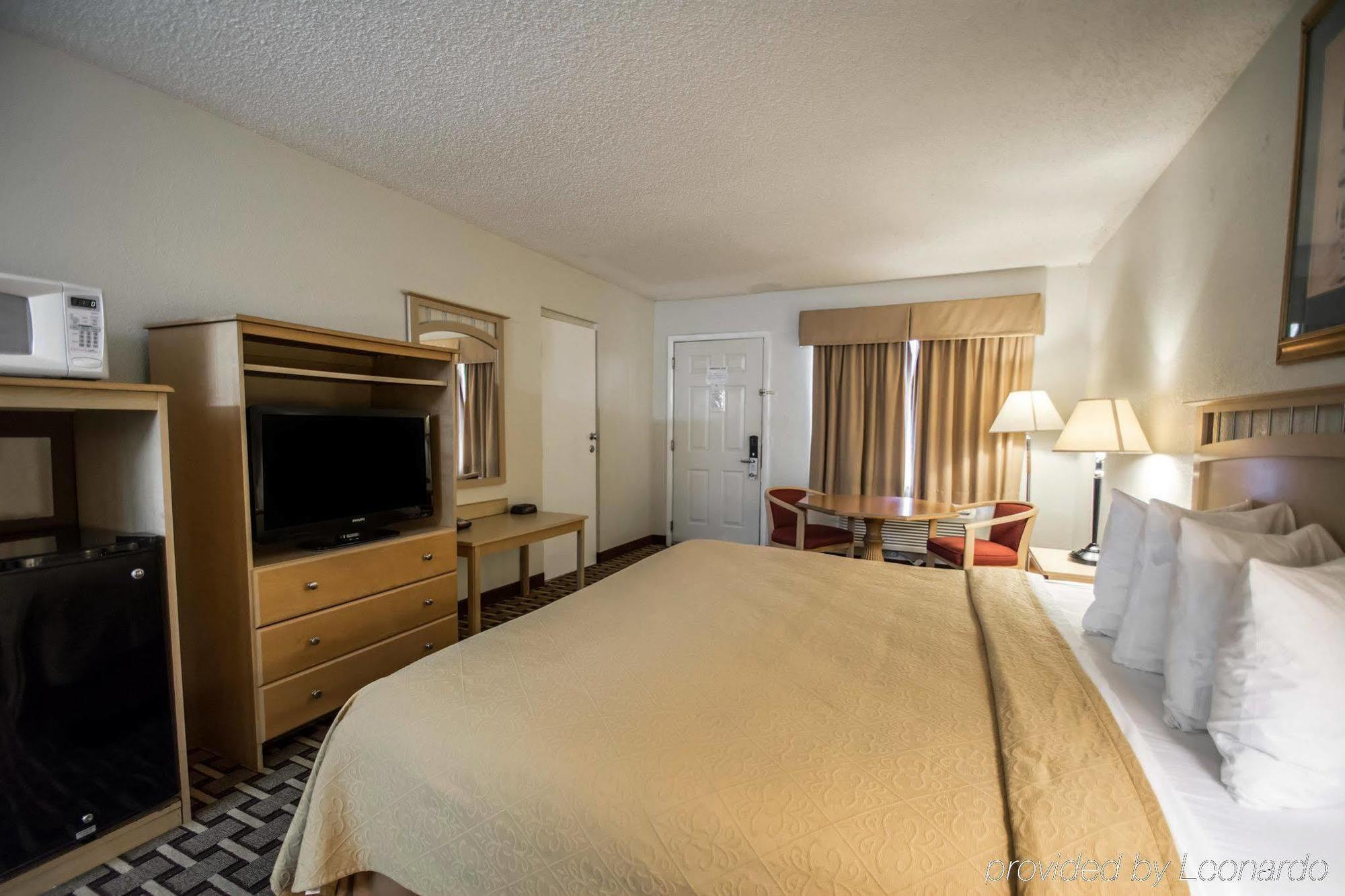 Quality Inn & Suites Eastgate キシミー エクステリア 写真