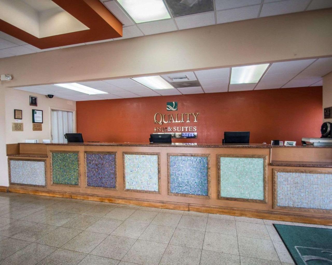 Quality Inn & Suites Eastgate キシミー エクステリア 写真