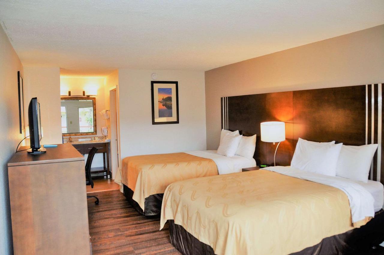 Quality Inn & Suites Eastgate キシミー エクステリア 写真