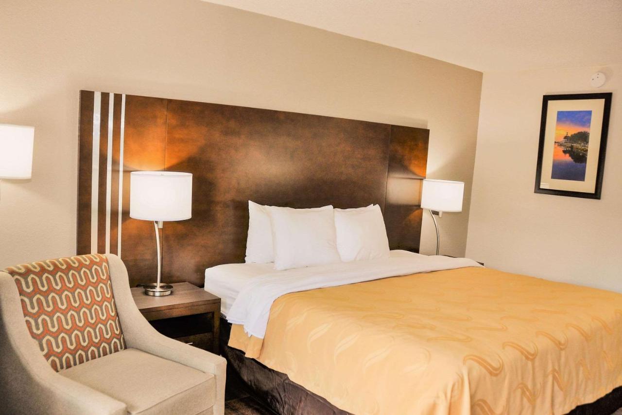 Quality Inn & Suites Eastgate キシミー エクステリア 写真